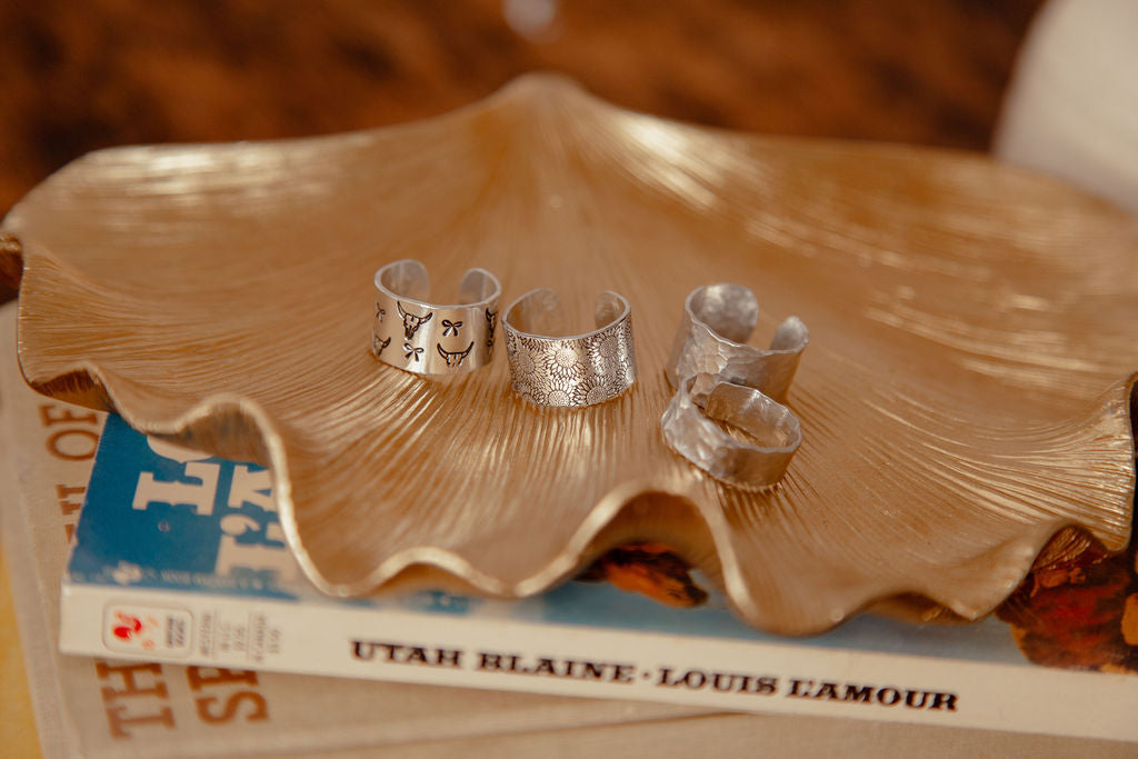 textured stacker ring