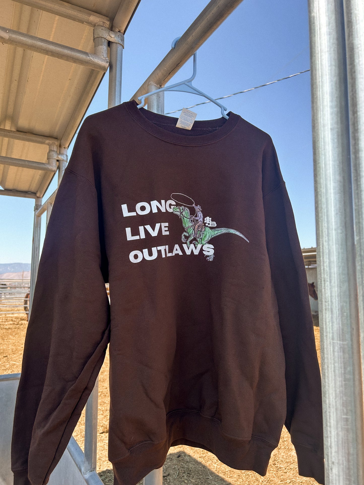 Long Live Outlaws crewneck