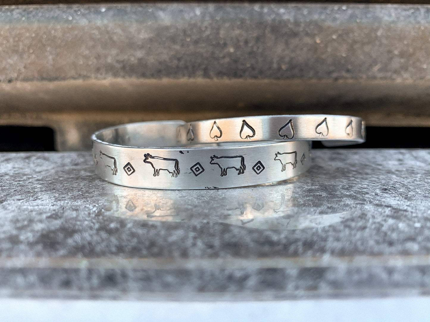 small spade cuff