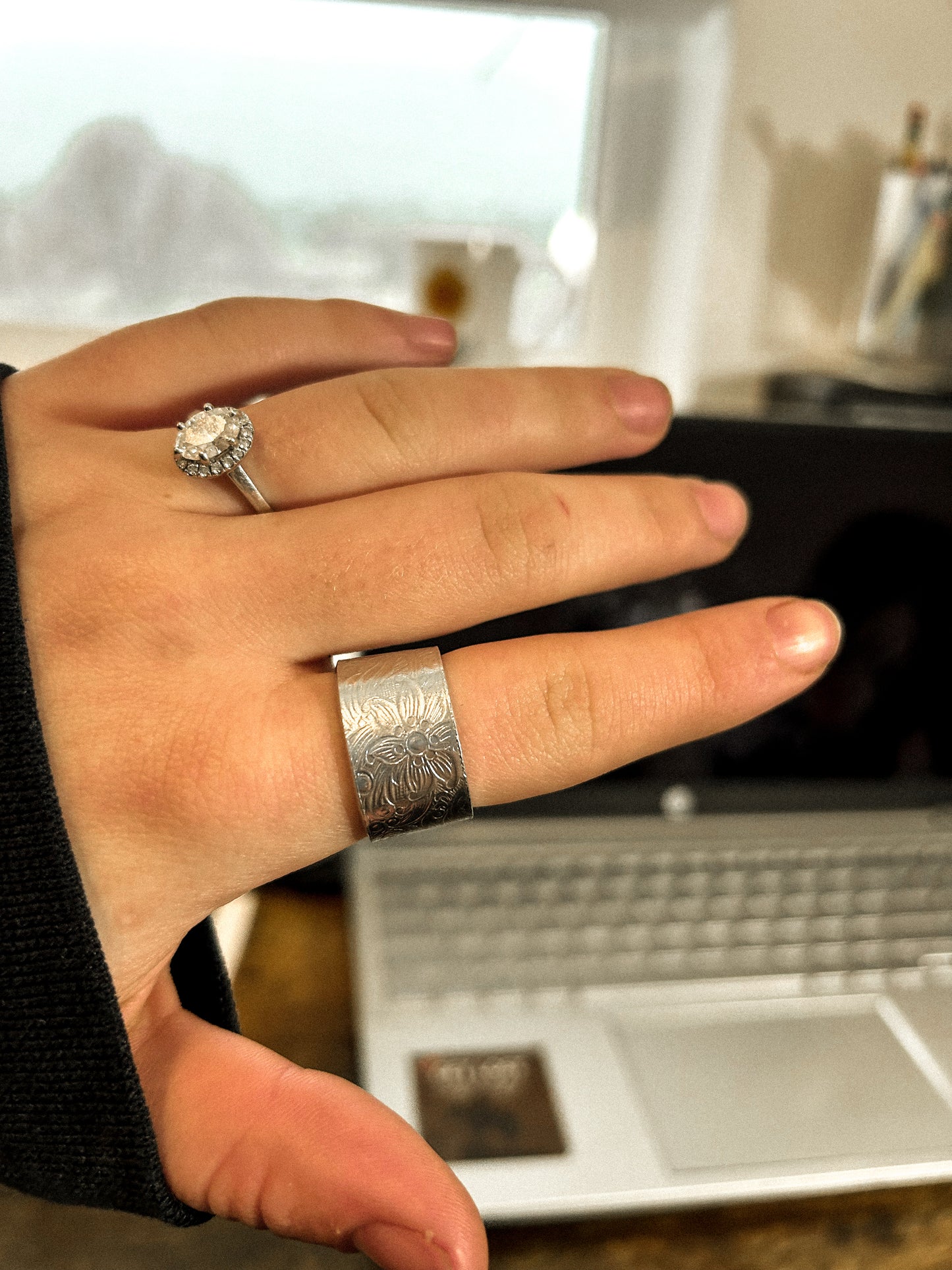 floral engraved ring
