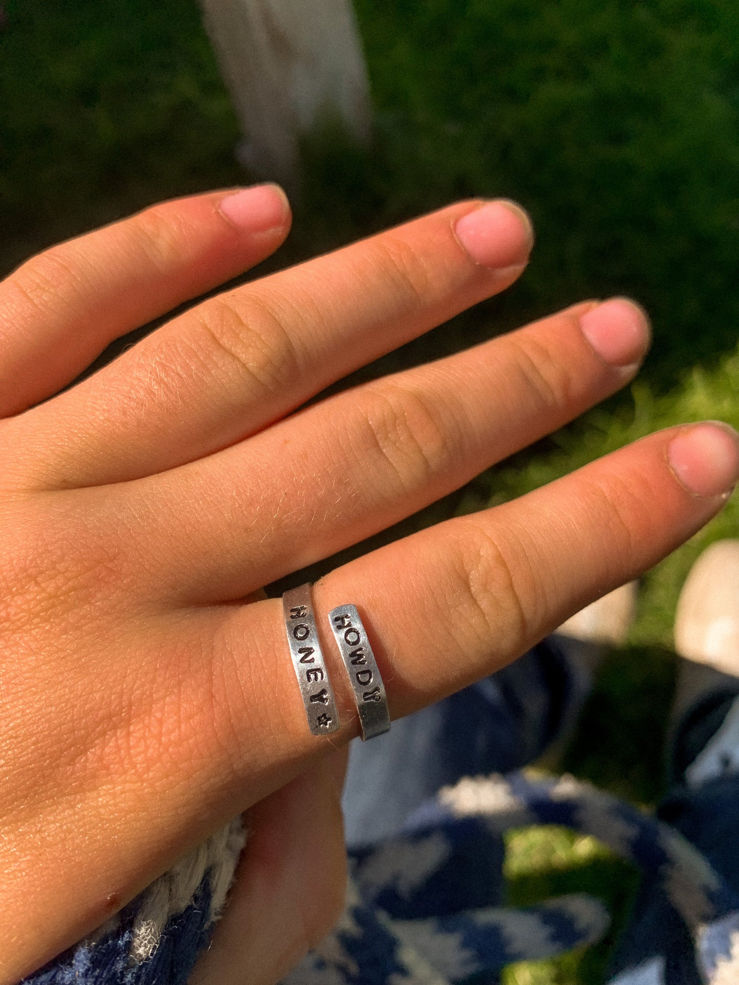 howdy honey ring