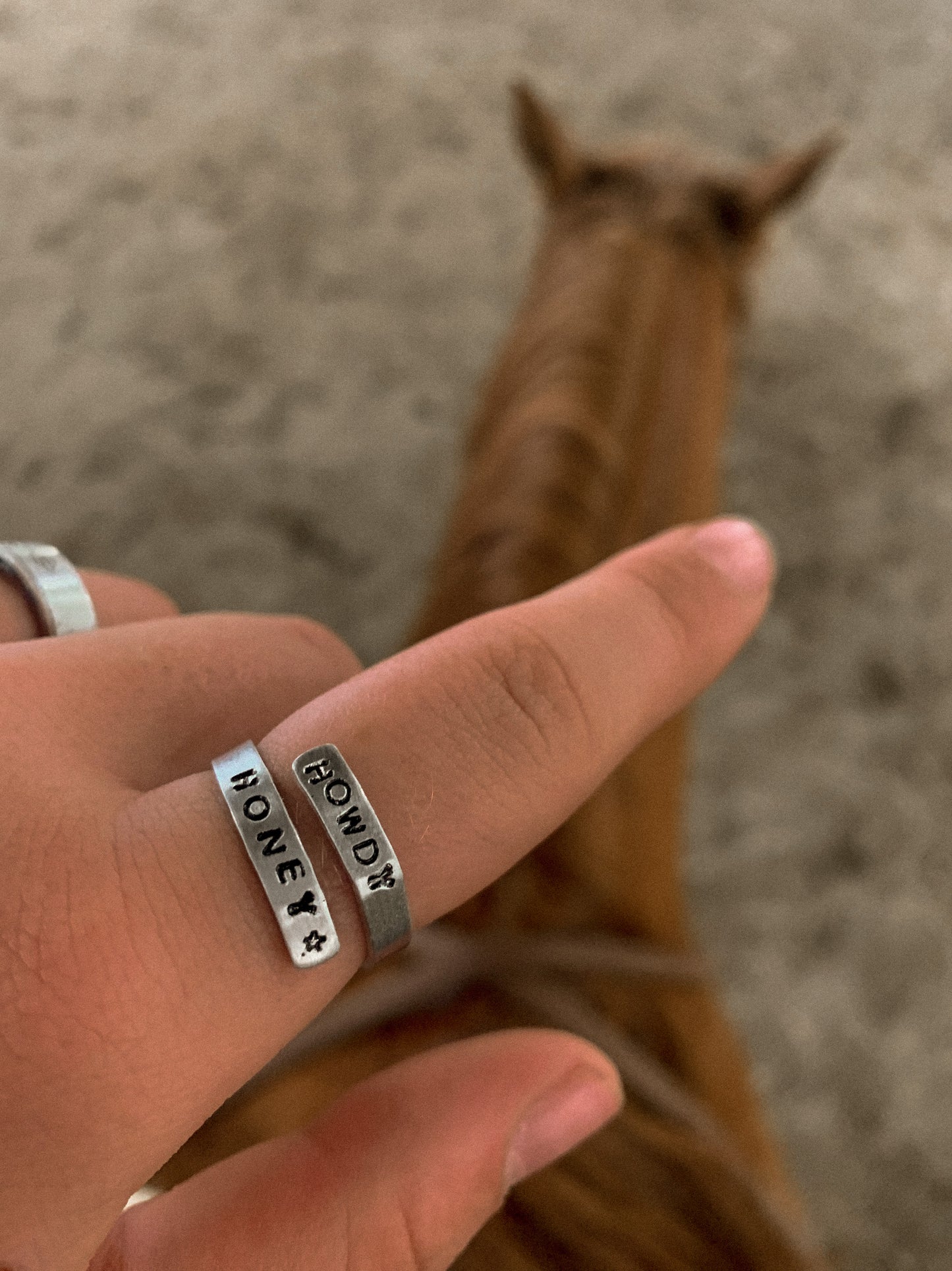 howdy honey ring