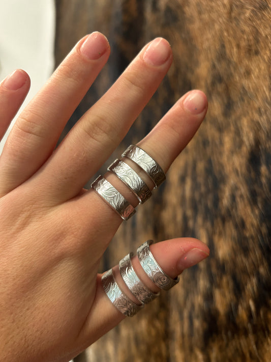 Floral stacker ring